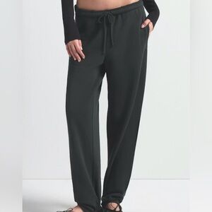 SKIMS Spruce Straight Leg Sweatpants -SOLD OUT COLOR!